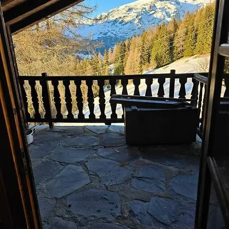 Nest In Crest Champoluc